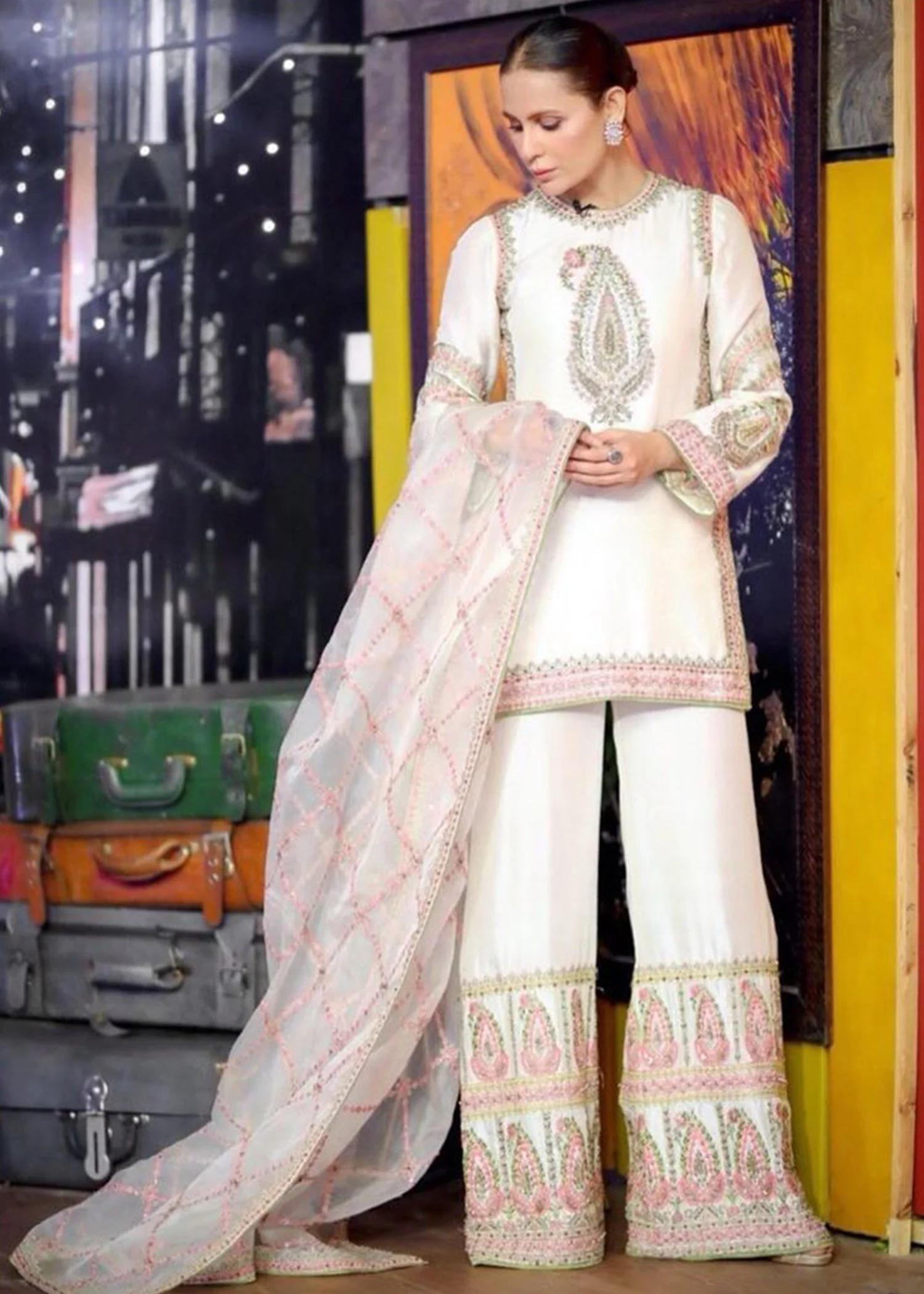 Nausheen Shah - Image 7