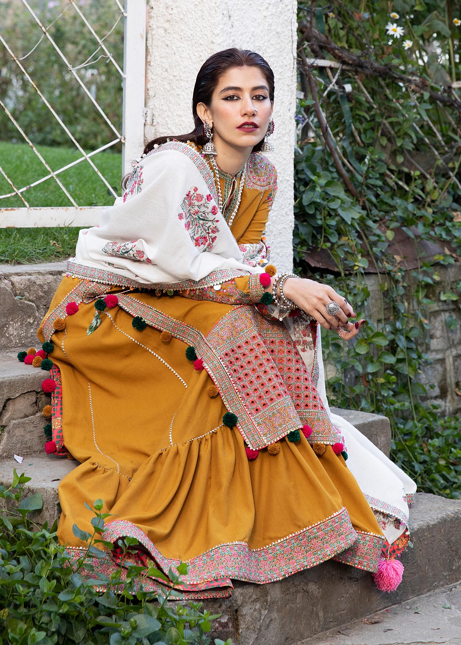 Paras - Image 8