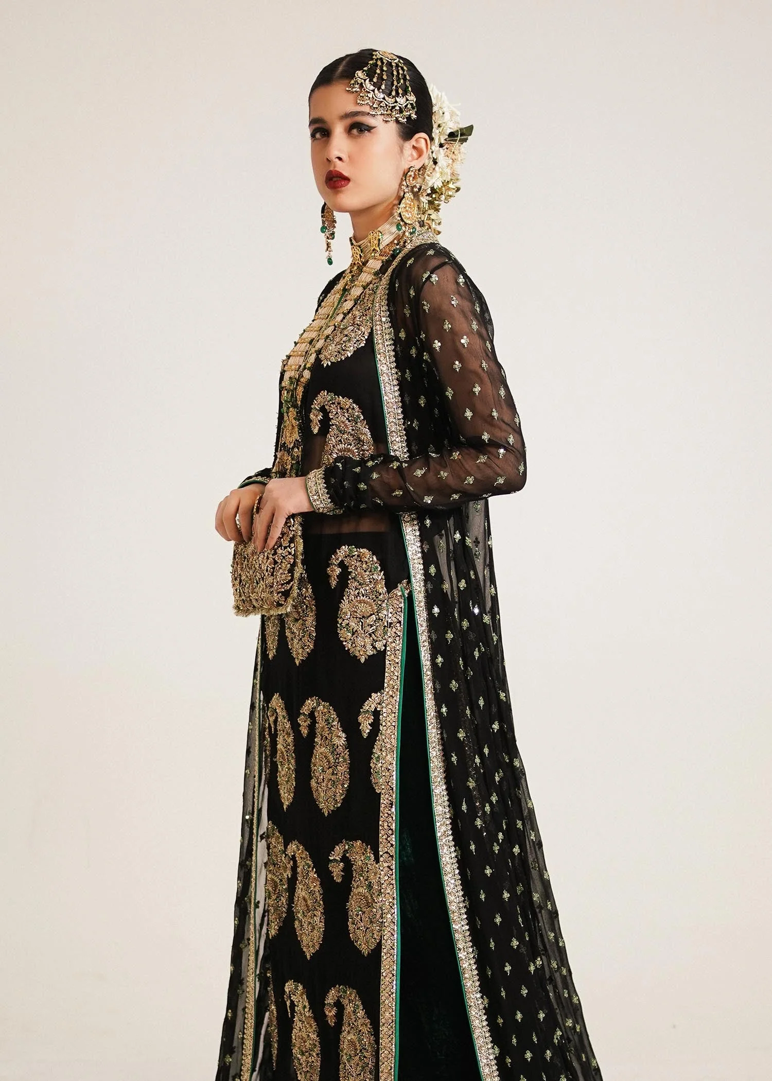 Raina - Image 6