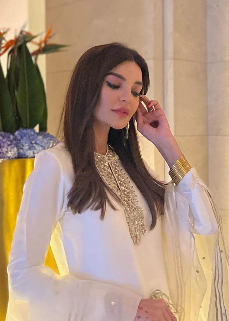 Sadia Khan Outfit - Image 4