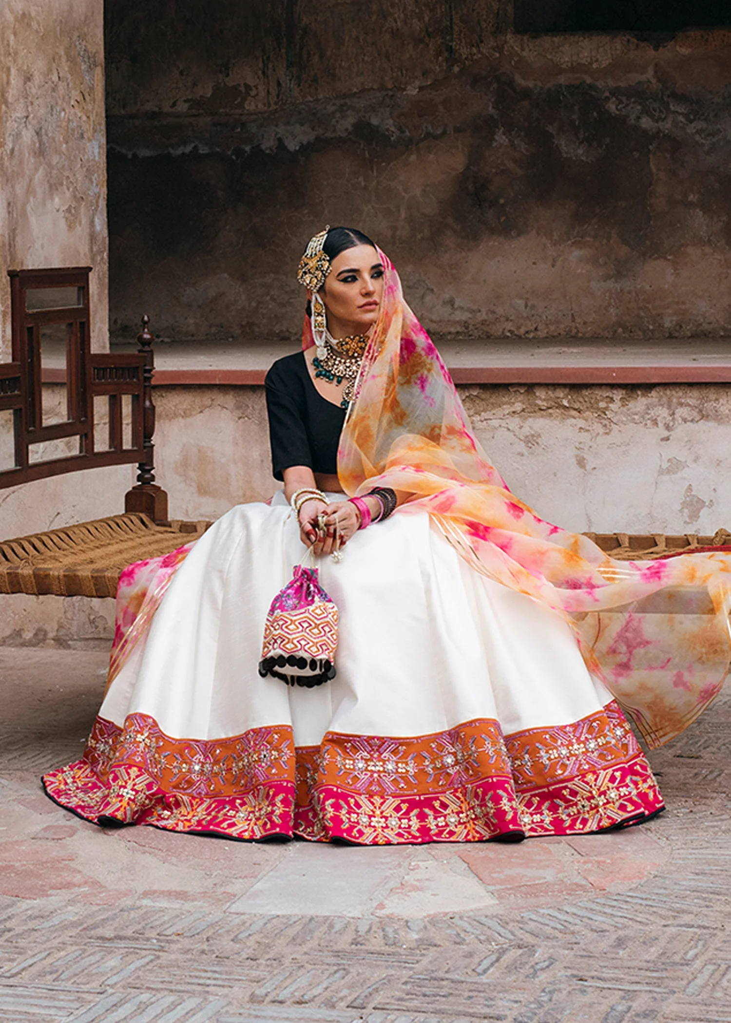 Surati - Image 5